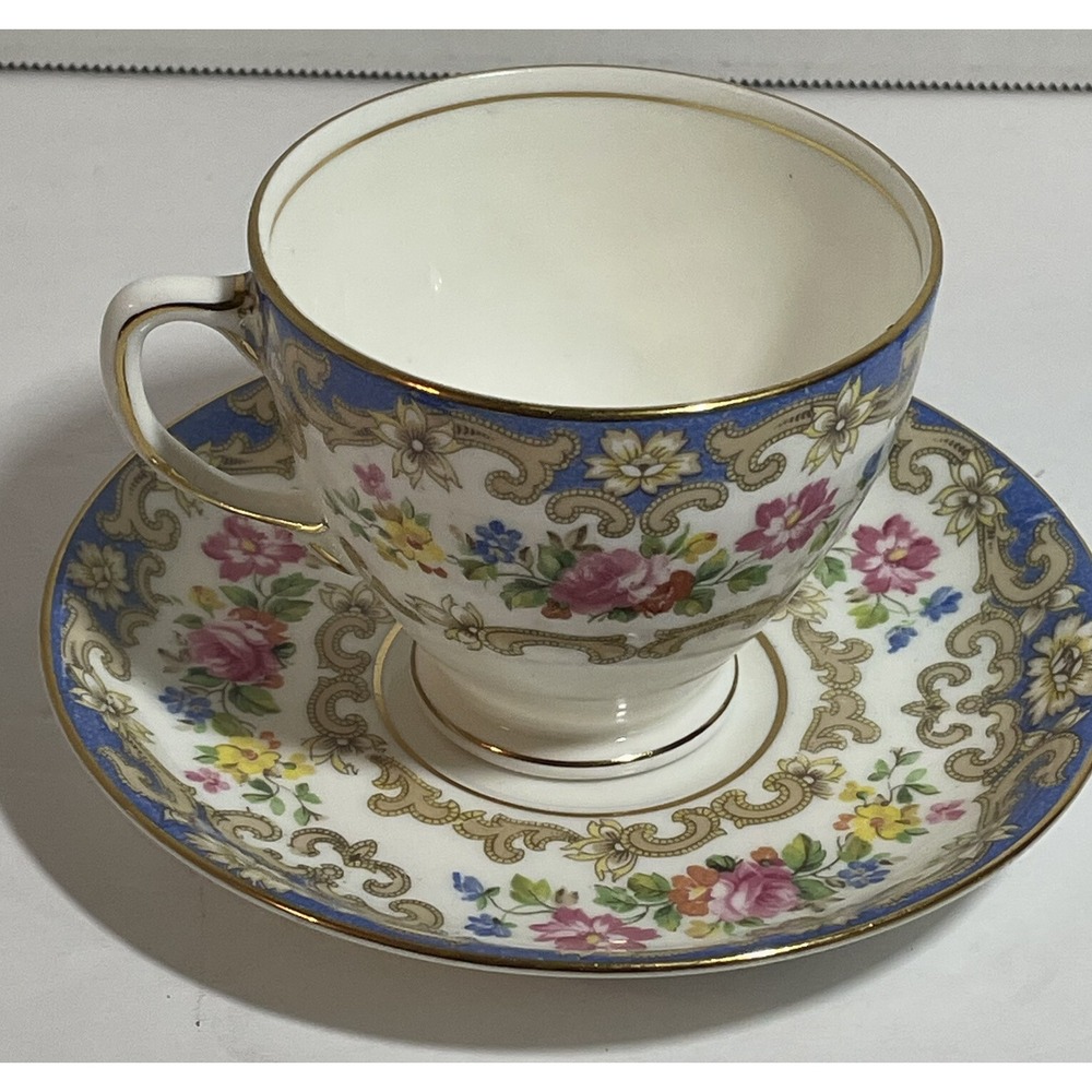 Vintage Old Royal China England Tea‎ Cup & Saucer Pattern #2854